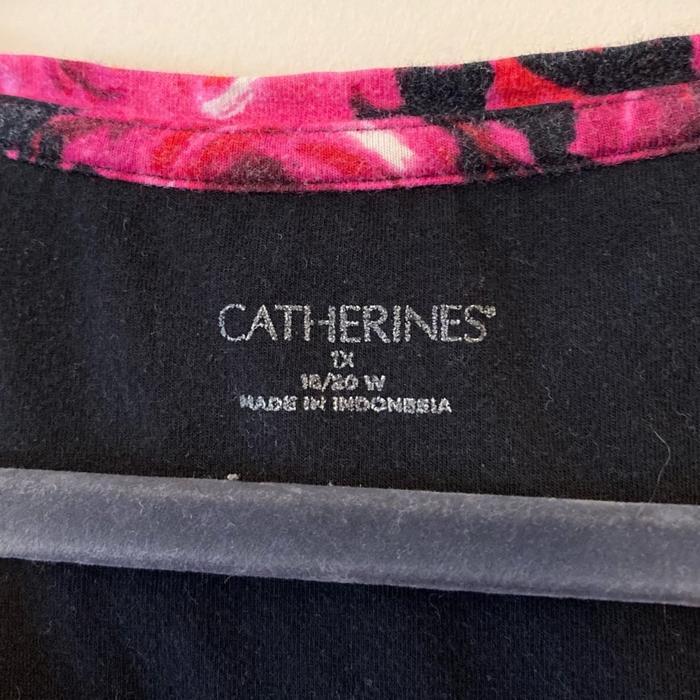 Catherine’s Roses Top - Picture 5 of 6